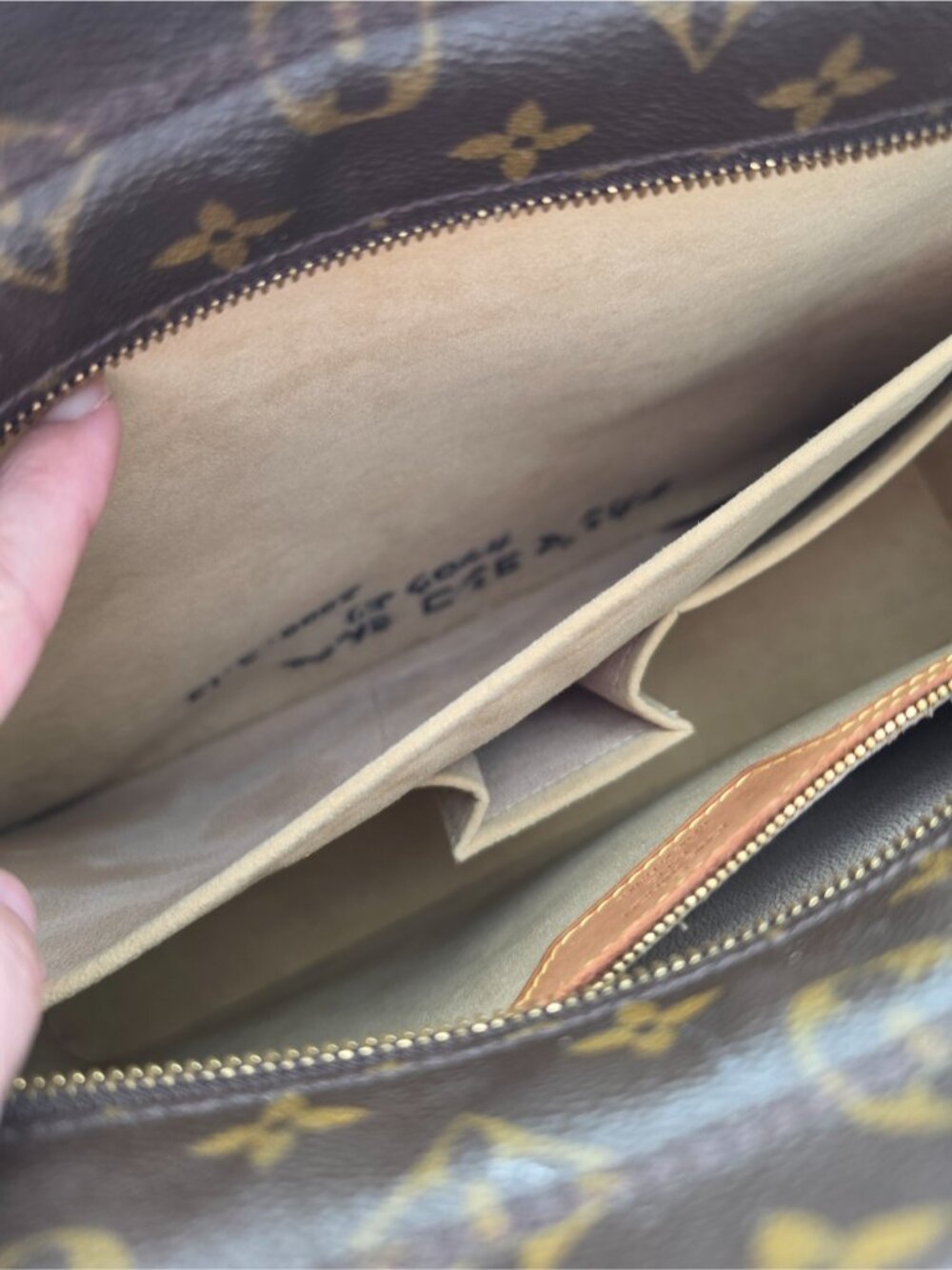 Authntic Louis Vuitton Brown Monogram Canvas Zip Tote Shoulder Bag Large - Picture 9 of 14